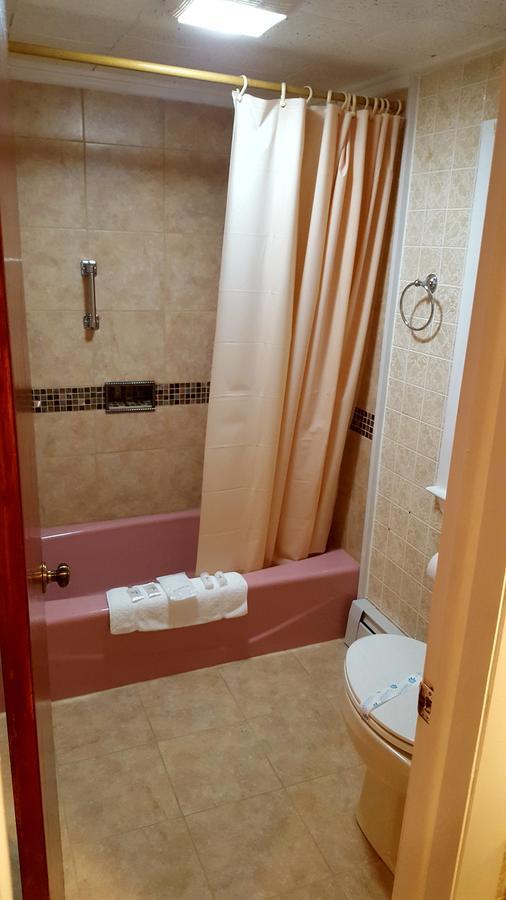 בנגור Stucco Lodge מראה חיצוני תמונה